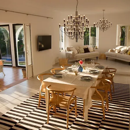 3 Bedroom With Private Pool In El Paraiso Estepona