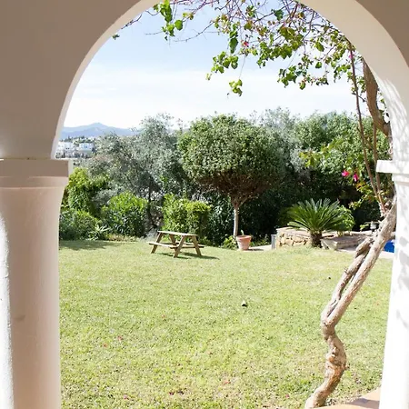 3 Bedroom With Private Pool In El Paraiso