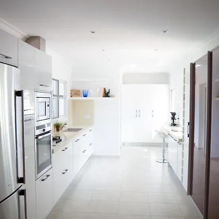 Villa 3 Bedroom With Private Pool In El Paraiso Estepona