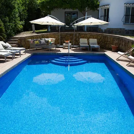 3 Bedroom With Private Pool In El Paraiso * Estepona